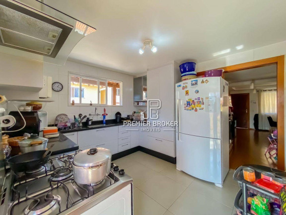 Imagem Casa com 4 Quartos à Venda, 122 m² em Araras - Teresópolis