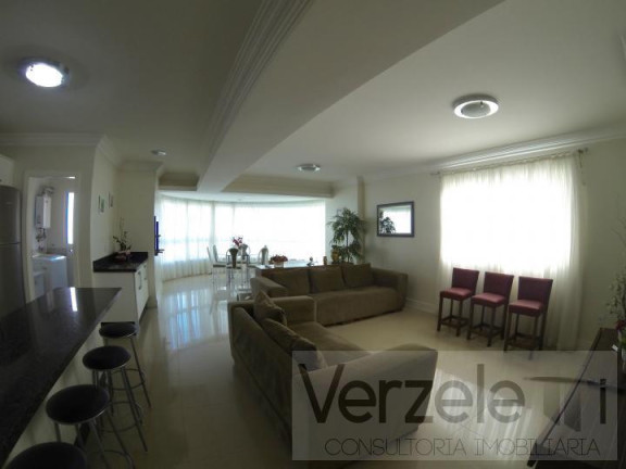 Imagem Apartamento com 3 Quartos para Temporada, 146 m² em Centro - Balneário Camboriú Imagem Apartamento com 3 Quartos para Temporada, 146 m² em Centro - Balneário Camboriú