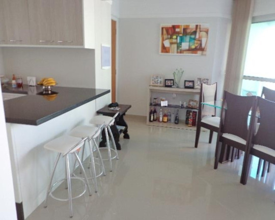 Imagem Apartamento com 3 Quartos à Venda, 120 m² em Pitangueiras - Guarujá