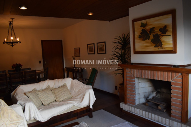 Imagem Imóvel com 3 Quartos à Venda, 117 m² em Região De Capivari - Campos Do Jordão Imagem Imóvel com 3 Quartos à Venda, 117 m² em Região De Capivari - Campos Do Jordão