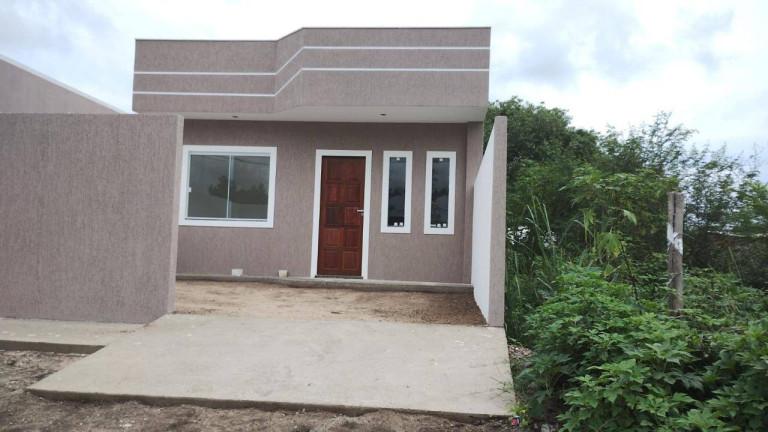 Casa com 2 Quartos para Alugar, 55 m² em Itatiquara - Araruama