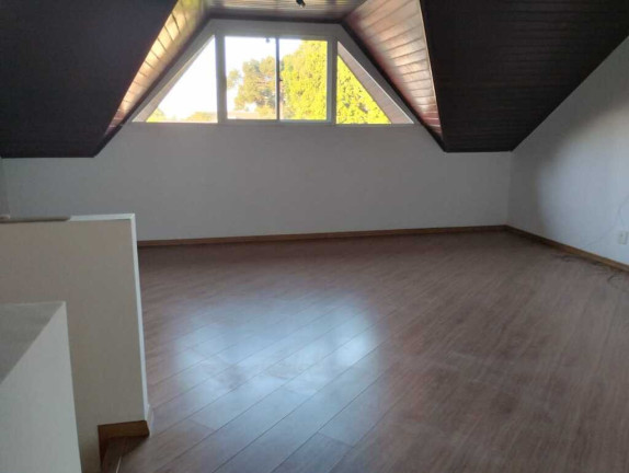 Imagem Casa com 3 Quartos à Venda, 170 m² em Boqueirão - Curitiba Imagem Casa com 3 Quartos à Venda, 170 m² em Boqueirão - Curitiba