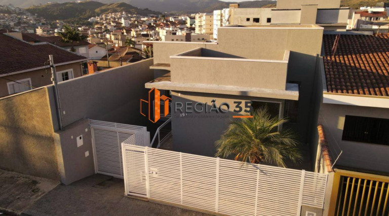 Imagem Casa com 3 Quartos à Venda, 250 m² em Jardim Das Hortênsias - Poços De Caldas Imagem Casa com 3 Quartos à Venda, 250 m² em Jardim Das Hortênsias - Poços De Caldas