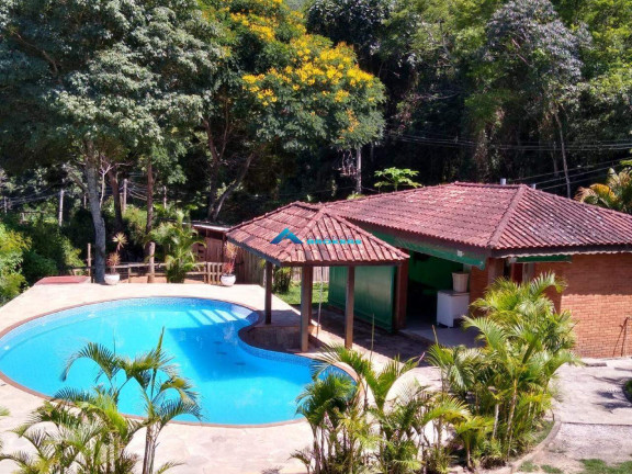 Imóvel com 4 Quartos à Venda, 650 m² em Santa Clara - Jundiaí