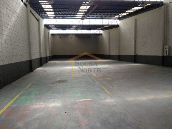 Galpão para Alugar, 710 m² em Vila Guilherme - São Paulo