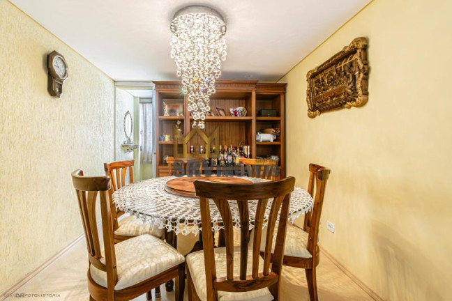 Imagem Sobrado com 2 Quartos à Venda, 201 m² em Boa Vista - Curitiba