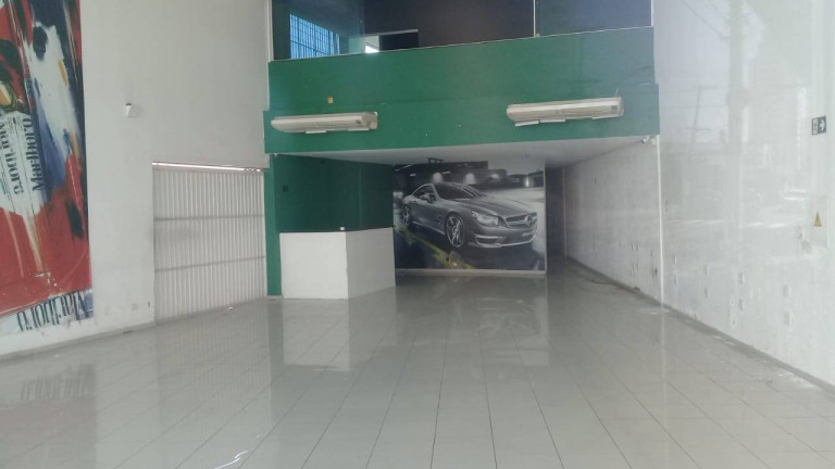 Imóvel Comercial para Alugar, 290 m² em Vila Carrão - São Paulo