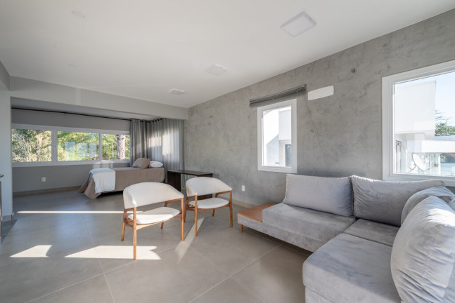 Imagem Casa de Condomínio com 3 Quartos à Venda, 300 m² em Ipanema - Porto Alegre