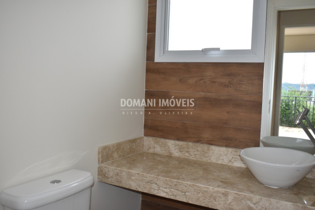 Imagem Casa com 3 Quartos à Venda, 226 m² em Região Do Alto Da Vila Inglesa - Campos Do Jordão Imagem Casa com 3 Quartos à Venda, 226 m² em Região Do Alto Da Vila Inglesa - Campos Do Jordão