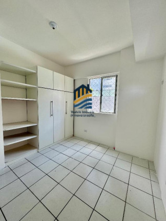 Imagem Apartamento com 2 Quartos à Venda, 62 m² em Aflitos - Recife