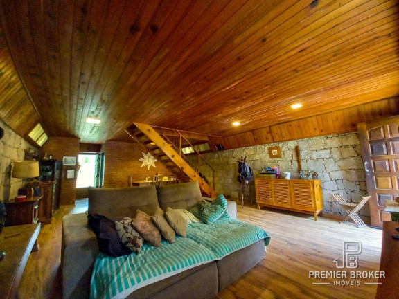 Imagem Casa com 2 Quartos à Venda, 126 m² em Jardim Cascata - Teresópolis Imagem Casa com 2 Quartos à Venda, 126 m² em Jardim Cascata - Teresópolis
