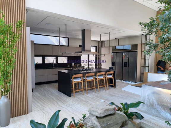 Imagem Casa com 5 Quartos à Venda, 1.206 m² em Alphaville Residencial Dois - Barueri Imagem Casa com 5 Quartos à Venda, 1.206 m² em Alphaville Residencial Dois - Barueri