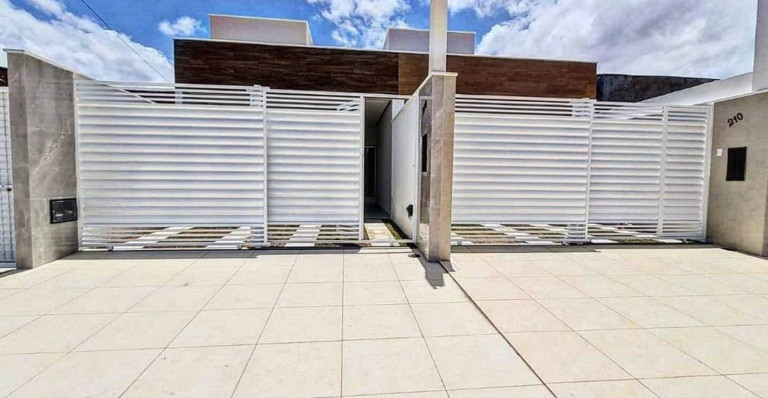 Casa com 2 Quartos à Venda, 160 m² em Conceição - Feira De Santana