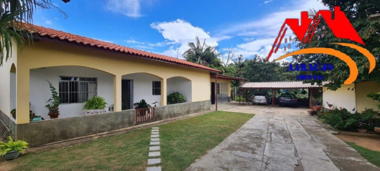 Imóvel com 2 Quartos à Venda, 2.200 m² em Vinhedos Iii - São Roque