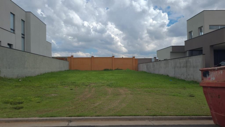Imagem Terreno à Venda, 451 m² em Alphaville Dom Pedro - Campinas Imagem Terreno à Venda, 451 m² em Alphaville Dom Pedro - Campinas