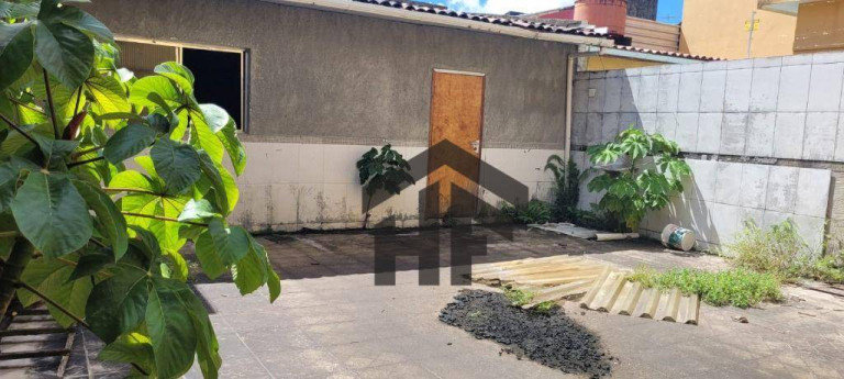 Imagem Casa com 3 Quartos à Venda, 250 m² em Casa Amarela - Recife Imagem Casa com 3 Quartos à Venda, 250 m² em Casa Amarela - Recife