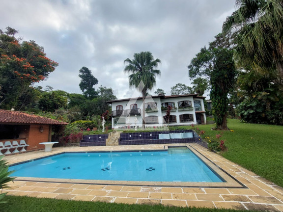 Casa com 8 Quartos à Venda, 500 m² em Pessegueiros - Teresópolis