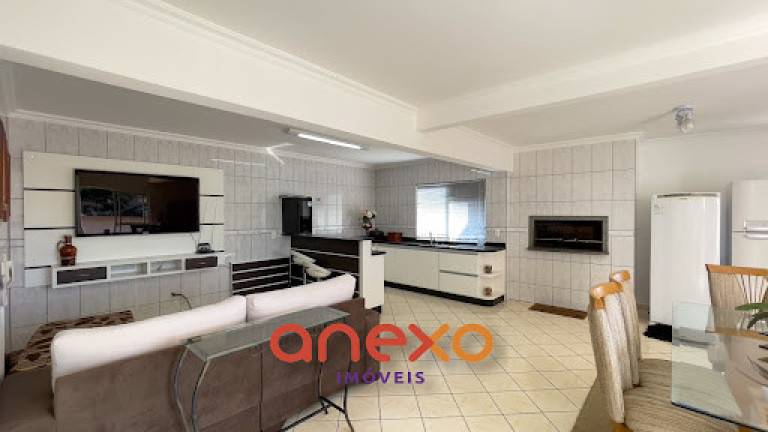 Imagem Imóvel com 3 Quartos à Venda, 232 m² em Velha - Blumenau Imagem Imóvel com 3 Quartos à Venda, 232 m² em Velha - Blumenau
