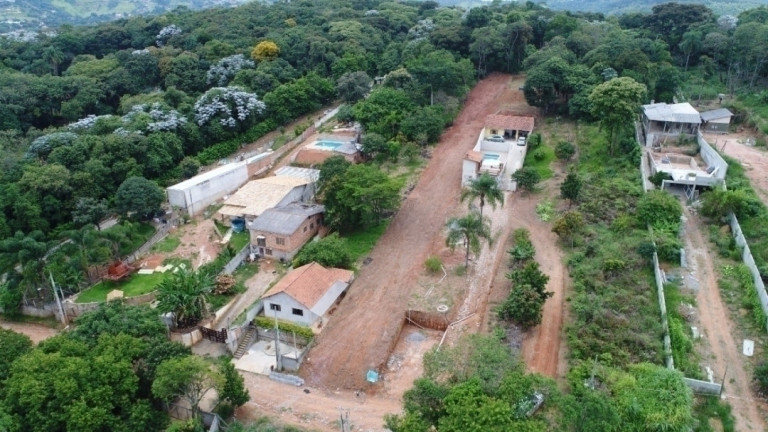 Imagem Terreno à Venda, 1 m² em Jardim Maracanã - Atibaia Imagem Terreno à Venda, 1 m² em Jardim Maracanã - Atibaia