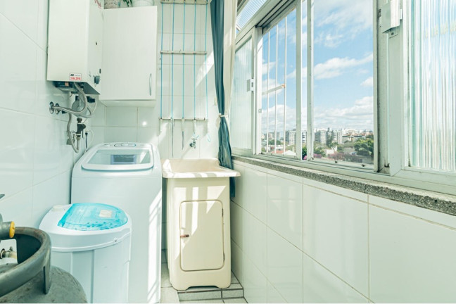 Imagem Apartamento com 2 Quartos à Venda, 58 m² em Vila Ipiranga - Porto Alegre