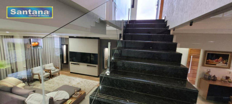 Imagem Casa com 5 Quartos à Venda, 320 m² em Bandeirantes - Caldas Novas Imagem Casa com 5 Quartos à Venda, 320 m² em Bandeirantes - Caldas Novas