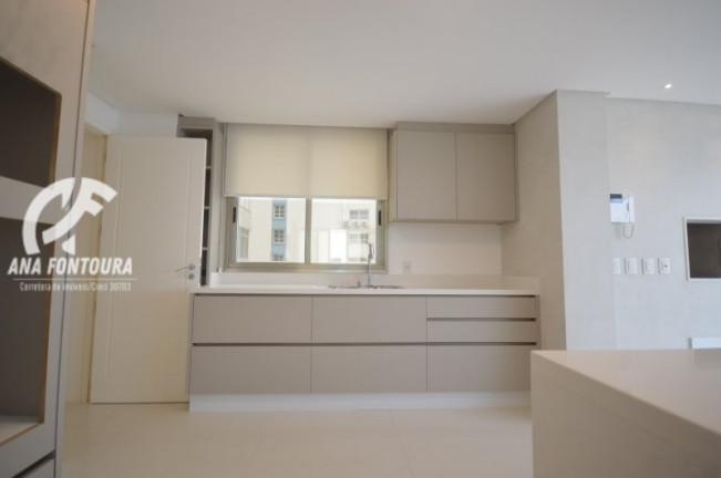Imagem Apartamento com 4 Quartos à Venda, 367 m² em Centro - Balneário Camboriú Imagem Apartamento com 4 Quartos à Venda, 367 m² em Centro - Balneário Camboriú