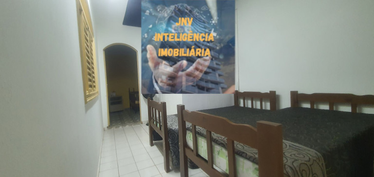 Imagem Sobrado com 5 Quartos à Venda,  em Núcleo Bandeirante - Brasília