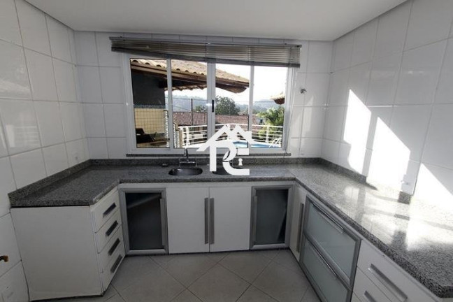Imagem Casa com 4 Quartos à Venda, 725 m² em Maria Paula - Niterói Imagem Casa com 4 Quartos à Venda, 725 m² em Maria Paula - Niterói