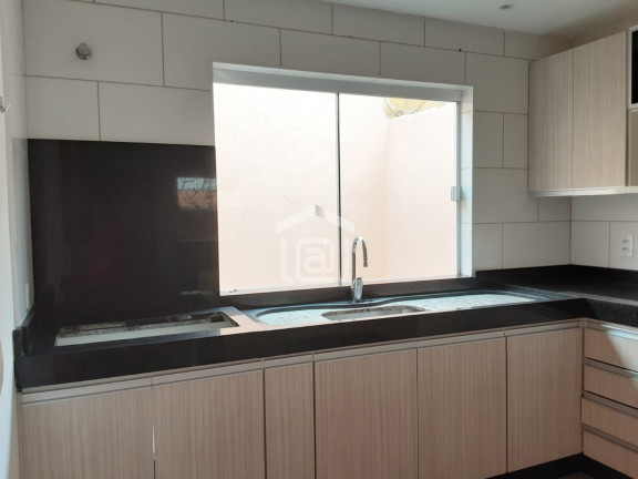Imagem Casa com 3 Quartos à Venda, 9.999.999 m² em Monte Verde Ii - Poços De Caldas