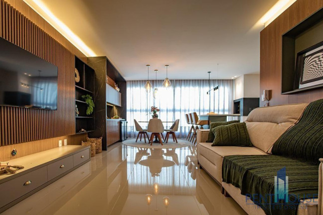 Imagem Apartamento com 3 Quartos à Venda, 116 m² em Centro - Balneário Camboriú Imagem Apartamento com 3 Quartos à Venda, 116 m² em Centro - Balneário Camboriú