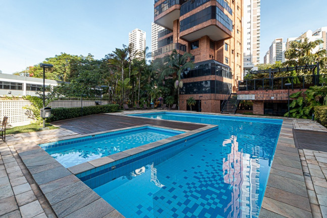 Apartamento com 3 Quartos à Venda, 237 m² em Morumbi - São Paulo