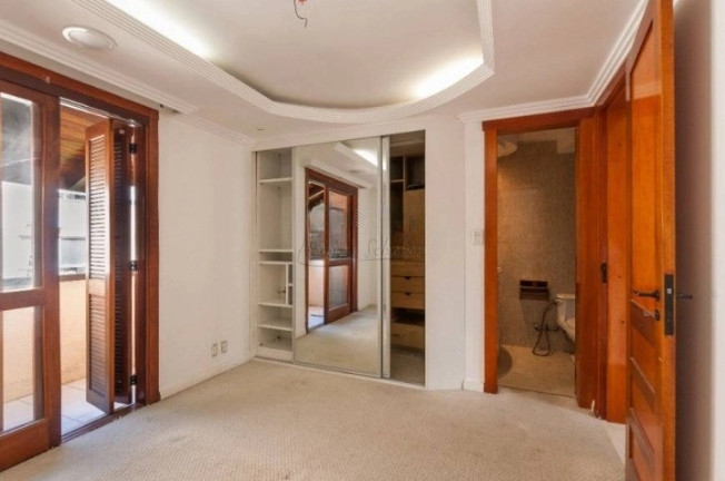 Imagem Casa com 3 Quartos à Venda, 167 m² em Sétimo Céu - Porto Alegre Imagem Casa com 3 Quartos à Venda, 167 m² em Sétimo Céu - Porto Alegre