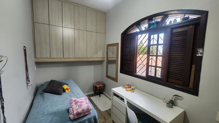 Imagem Casa com 3 Quartos à Venda, 186 m² em Vila São Jorge - São Vicente Imagem Casa com 3 Quartos à Venda, 186 m² em Vila São Jorge - São Vicente