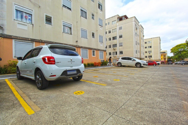 Imagem Apartamento com 2 Quartos à Venda,  em Jardim Itu - Porto Alegre