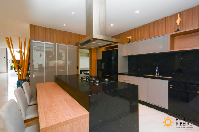 Imagem Imóvel com 6 Quartos à Venda,  em Riviera - Bertioga