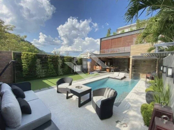 Imagem Casa com 5 Quartos à Venda, 430 m² em Barra Da Tijuca - Rio De Janeiro Imagem Casa com 5 Quartos à Venda, 430 m² em Barra Da Tijuca - Rio De Janeiro