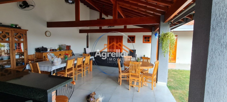 Imagem Casa com 4 Quartos à Venda, 155 m² em Parque Das Laranjeiras - Mogi Mirim Imagem Casa com 4 Quartos à Venda, 155 m² em Parque Das Laranjeiras - Mogi Mirim