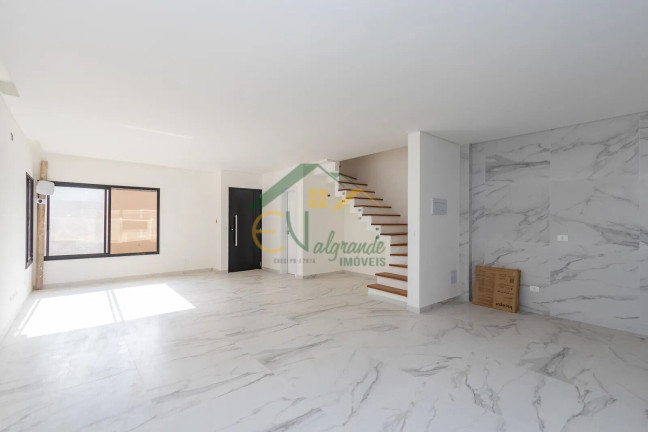 Imagem Sobrado com 3 Quartos à Venda, 145 m² em Uberaba - Curitiba Imagem Sobrado com 3 Quartos à Venda, 145 m² em Uberaba - Curitiba