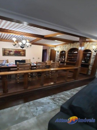 Imagem Casa com 5 Quartos à Venda, 211 m² em Alto - Teresópolis