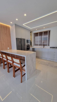 Imagem Apartamento com 4 Quartos à Venda, 144 m² em Centro - Balneário Camboriú Imagem Apartamento com 4 Quartos à Venda, 144 m² em Centro - Balneário Camboriú