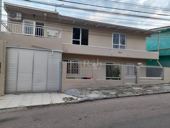 Casa com 7 Quartos à Venda, 220 m² em Nações - Balneário Camboriú