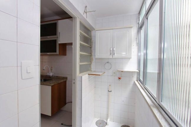 Imagem Imóvel com 2 Quartos à Venda, 68 m² em Passo Da Areia - Porto Alegre Imagem Imóvel com 2 Quartos à Venda, 68 m² em Passo Da Areia - Porto Alegre