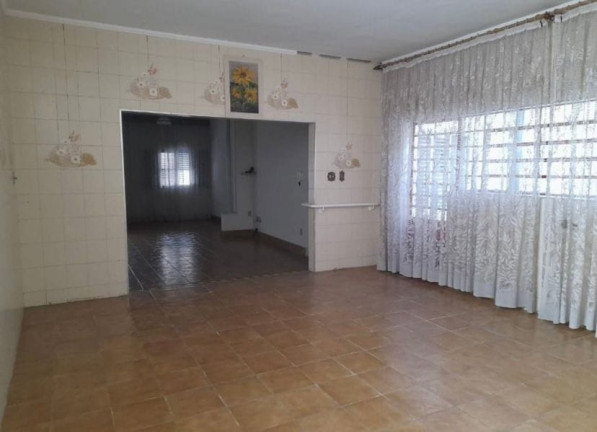 Imagem Casa com 4 Quartos à Venda, 450 m² em Centro - Pindamonhangaba