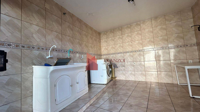 Imagem Sobrado com 5 Quartos à Venda, 153 m² em Barra Do Rio - Itajaí Imagem Sobrado com 5 Quartos à Venda, 153 m² em Barra Do Rio - Itajaí