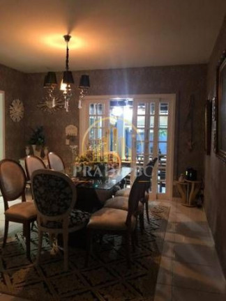 Imagem Casa com 5 Quartos à Venda, 10 m² em Praia Dos Amores - Balneário Camboriú