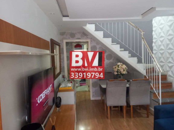Imagem Casa com 2 Quartos à Venda, 65 m² em Vila Kosmos - Rio De Janeiro Imagem Casa com 2 Quartos à Venda, 65 m² em Vila Kosmos - Rio De Janeiro
