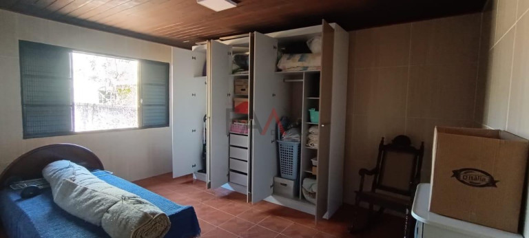 Imagem Casa com 3 Quartos à Venda, 168 m² em Santa Cruz - Guarapuava Imagem Casa com 3 Quartos à Venda, 168 m² em Santa Cruz - Guarapuava