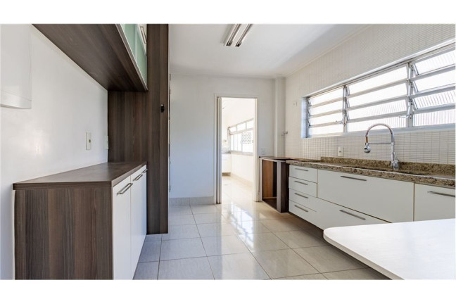 Imagem Apartamento com 3 Quartos à Venda, 120 m² em Moema - São Paulo
