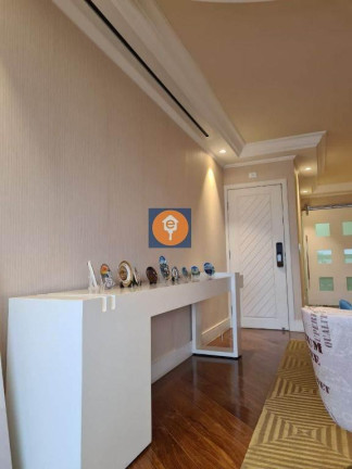 Imagem Apartamento com 4 Quartos à Venda, 206 m²
