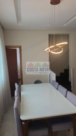 Casa com 3 Quartos à Venda, 180 m² em Marapé - Santos